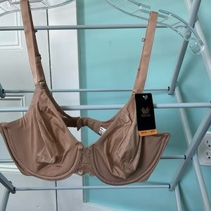 NWT Wacoal bra size 32DD!